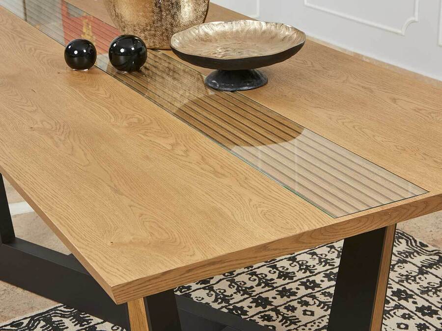 Dining Table Stripes